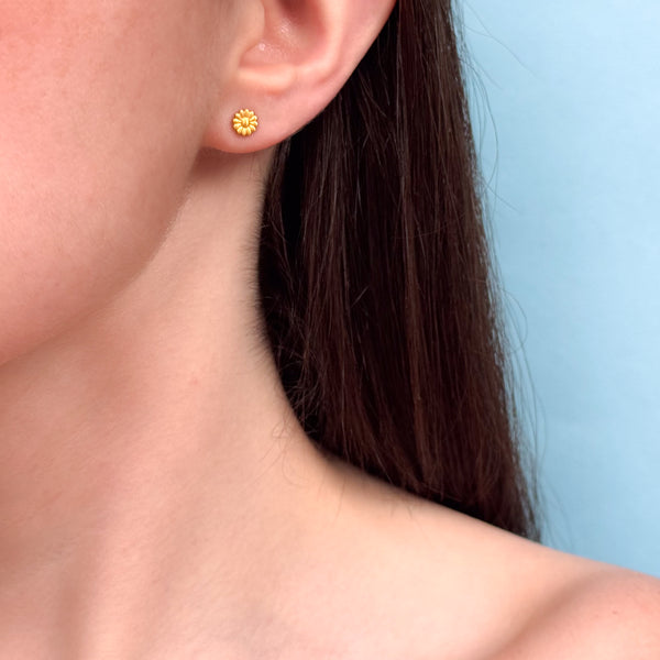 Marguerite Studs