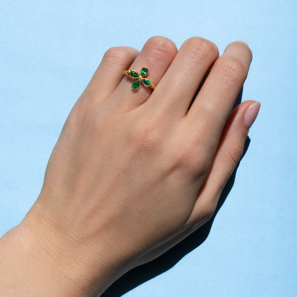 Emerald Clover Swivel Ring