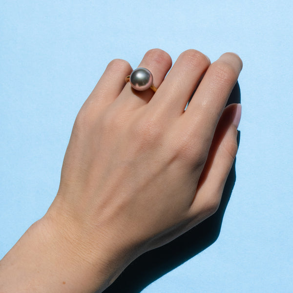 Grey Pearl Cabochon Ring