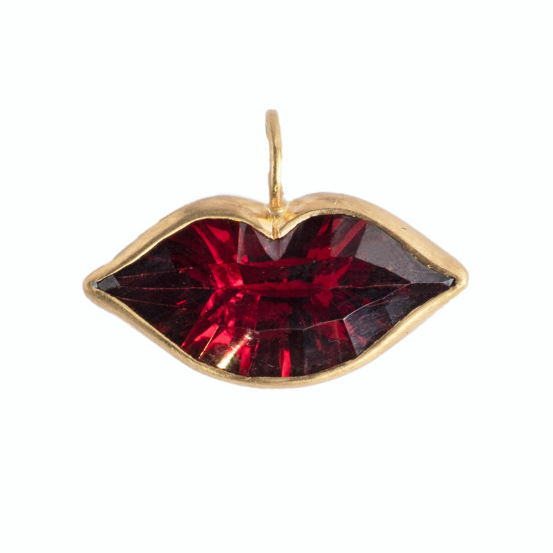 Small Garnet Tender Kiss Charm – Marie-Hélène de Taillac - US