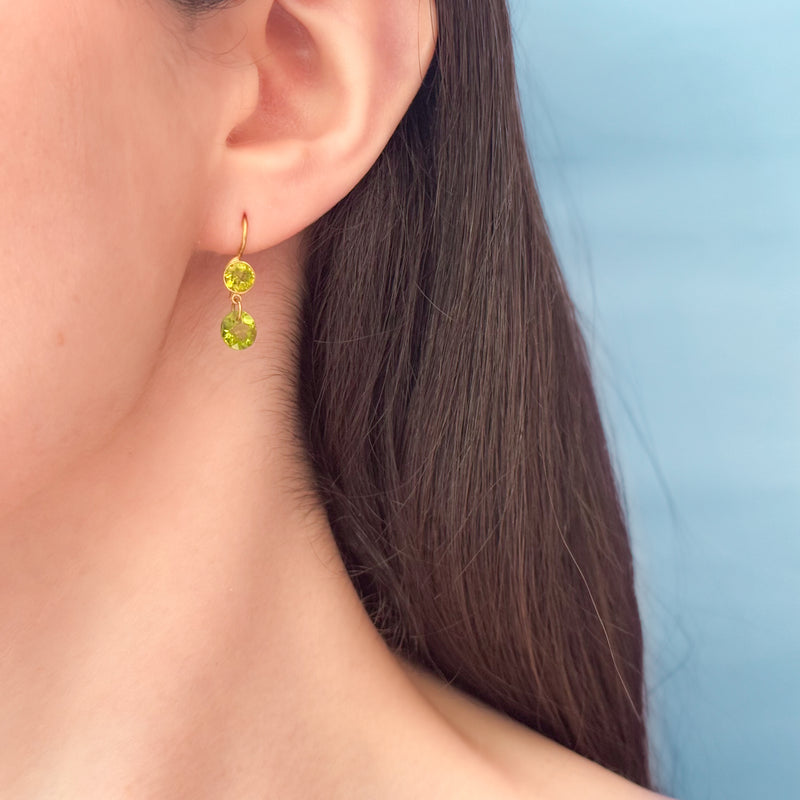 Peridot Extra Small Incandescent Hooks