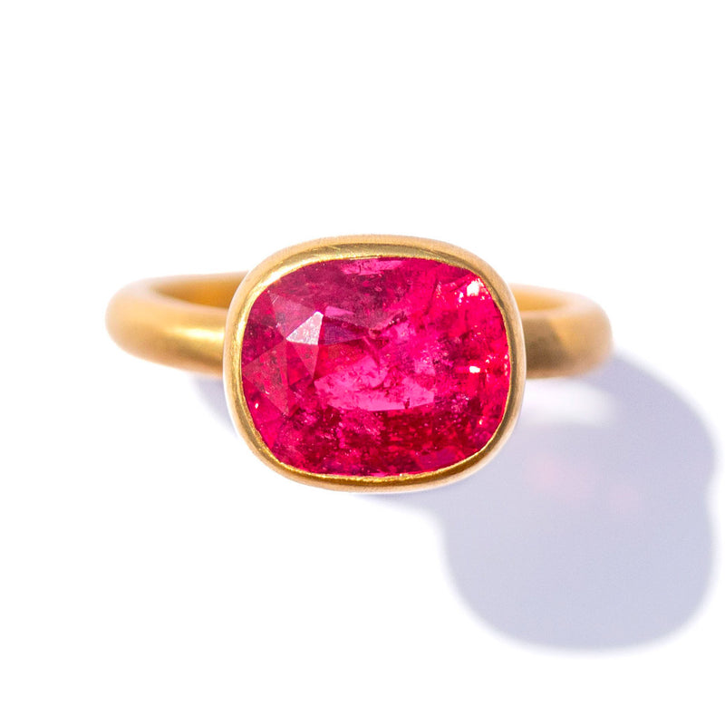 ring-princess-red-spinel-fine-jewelry-for-women-22k-yellow-gold-marie-helene-de-taillac