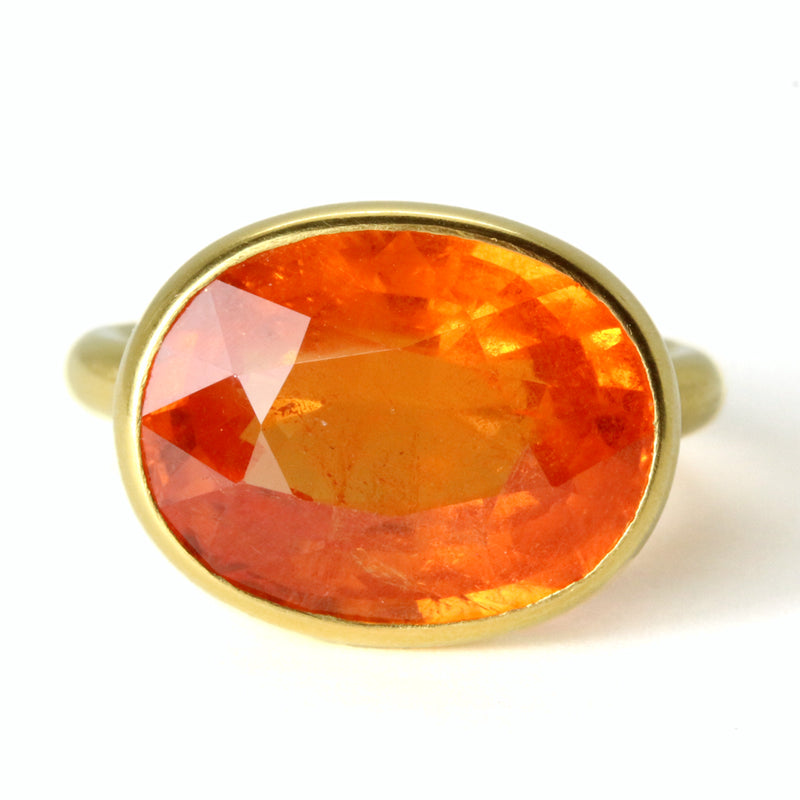 marie-helene-de-taillac-princess-ring-spessartite-garnet-fanta-orange-22k-yellow-gold-jewelry-for-women