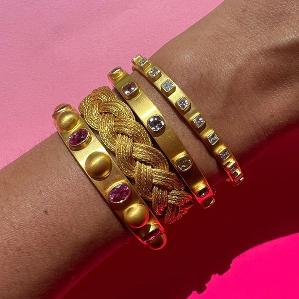 inca-bracelet-pink-sapphire-jewlery-for-women-fine-jewelry-22k-yellow-gold-marie-helene-de-taillac