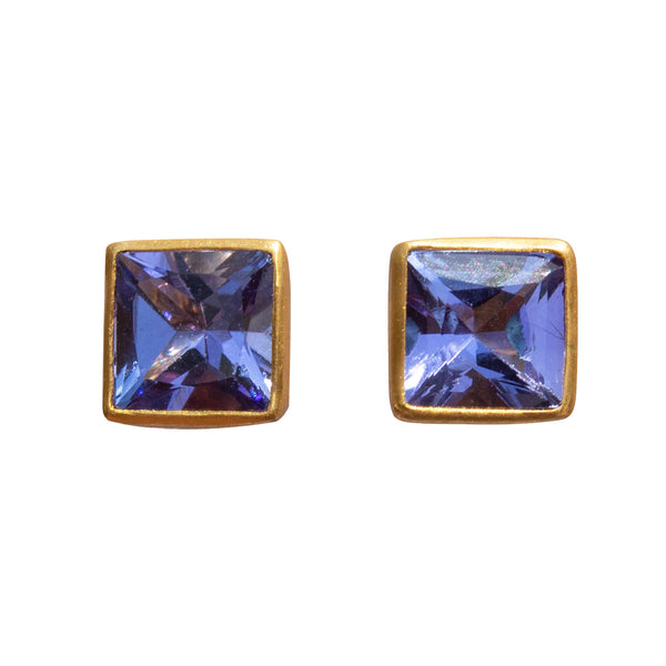 earrings-studs-tanzanite-22k-yellow-gold-womens-jewlery-marie-helene-de-taillac